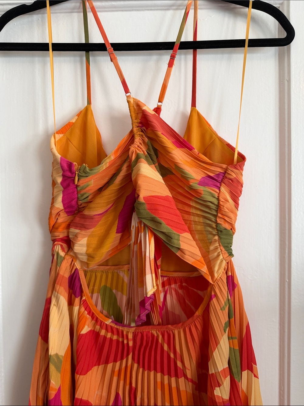 Astr Pleated Floral Midi Dress in Orange, Pink & Green - Picture 5 of 8